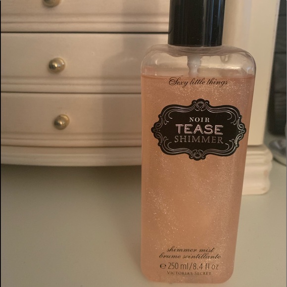 Victoria's Secret Other - Noir Tease Shimmer Spray